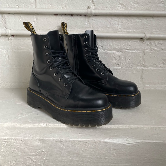 Dr Martens Jadon Boot - Picture 1 of 7